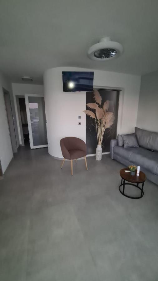 זאדאר Villa Queen מראה חיצוני תמונה